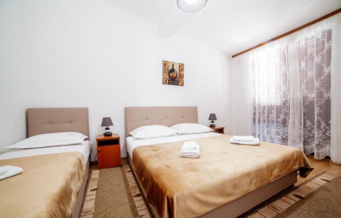 Castello Apartments Ulcinj Bagian luar foto